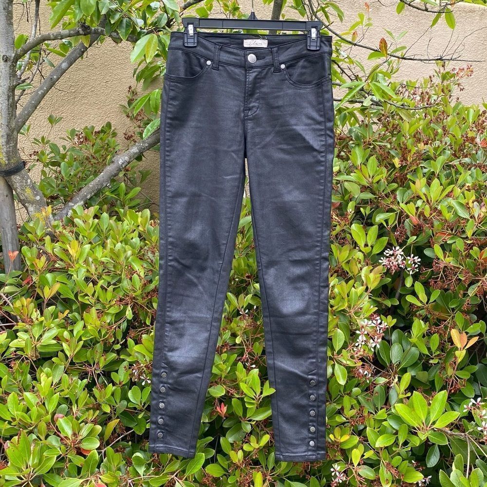 Elan Black Coated Skinny Button Up Ankle Jeans. Size Small. EUC!
